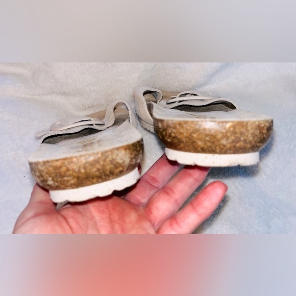 Yokono Cream Leather Slide Sandals sz 9 - Picture 7 of 9